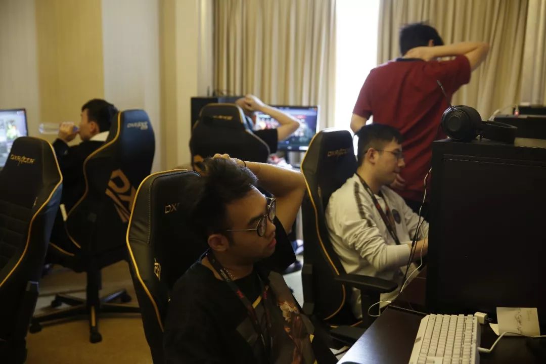 CSGO比分：ESL One科隆，Tyloo 2：0 轻取Beyond