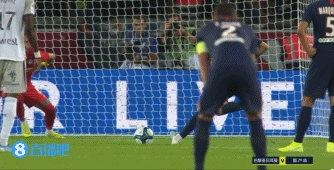 埃芬博格：希望未来乌尔比希成为拜仁一门，目前他是出色替补