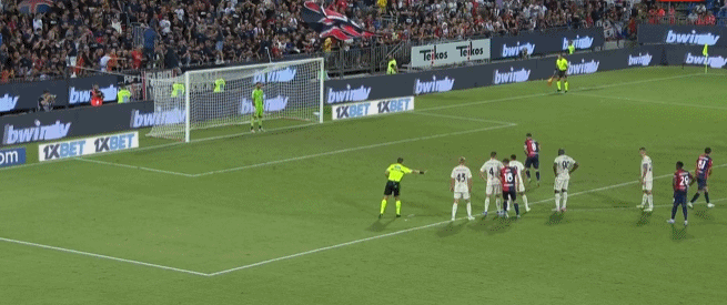 邮报：等纽卡敲定谢什科之后，利物浦才会重新报价伊萨克