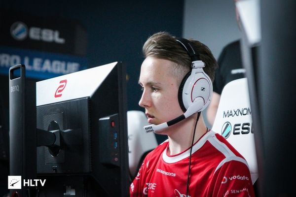 RNG换人风波之后，亚运会大名单再次成疑